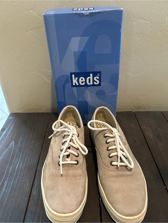 Keds Shoes - Vintage Keds Size 7 Nubuck Taupe